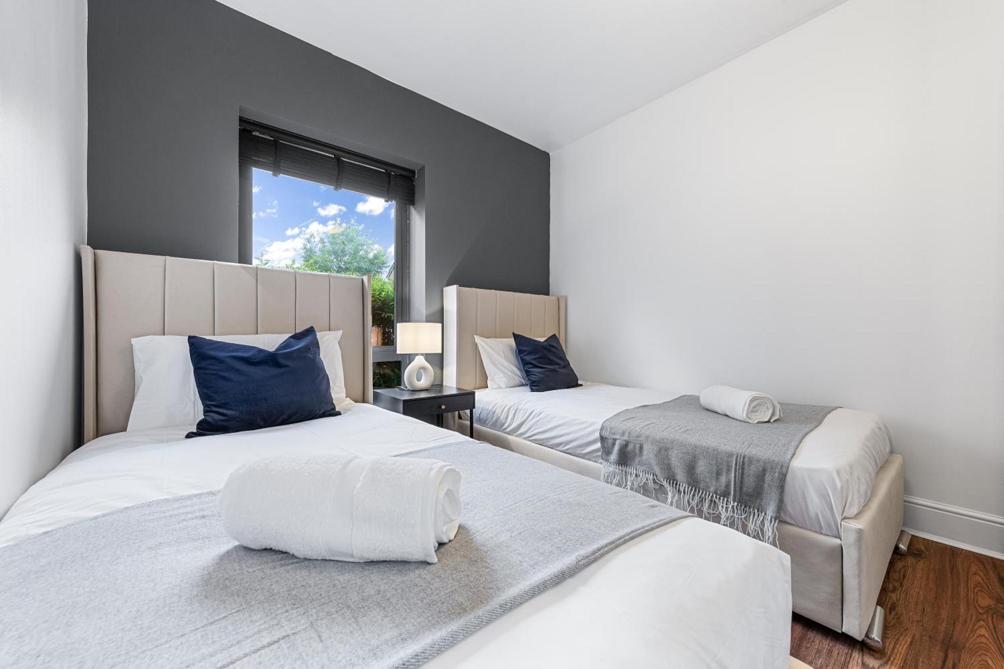 Modern 2 Bedroom In Uxbridge Free Parking Appartamento